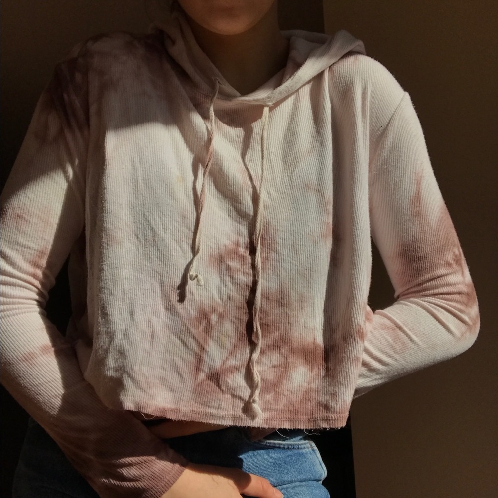 2/$20🦋CROPPED SWEATER
